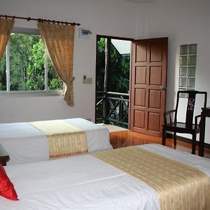 Deluxe Double or Twin Cabana Room